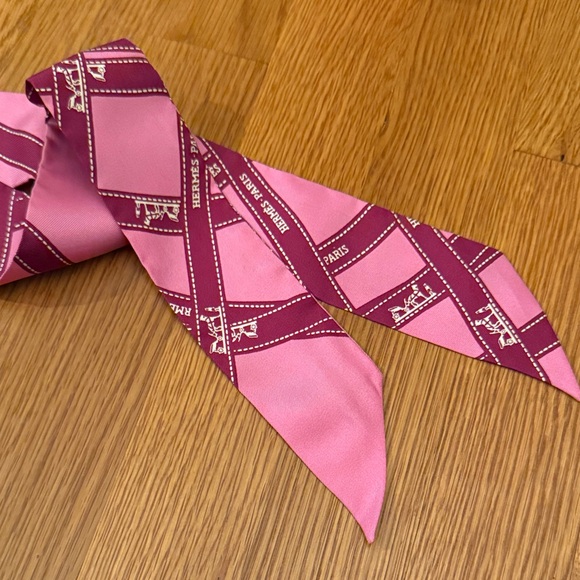 Hermes Pink Twilly Scarf - Picture 3 of 4